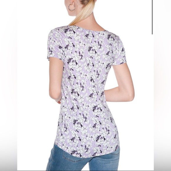 WHBM V-Neck Foundation Tee… Brand new with tags! - Picture 2 of 4